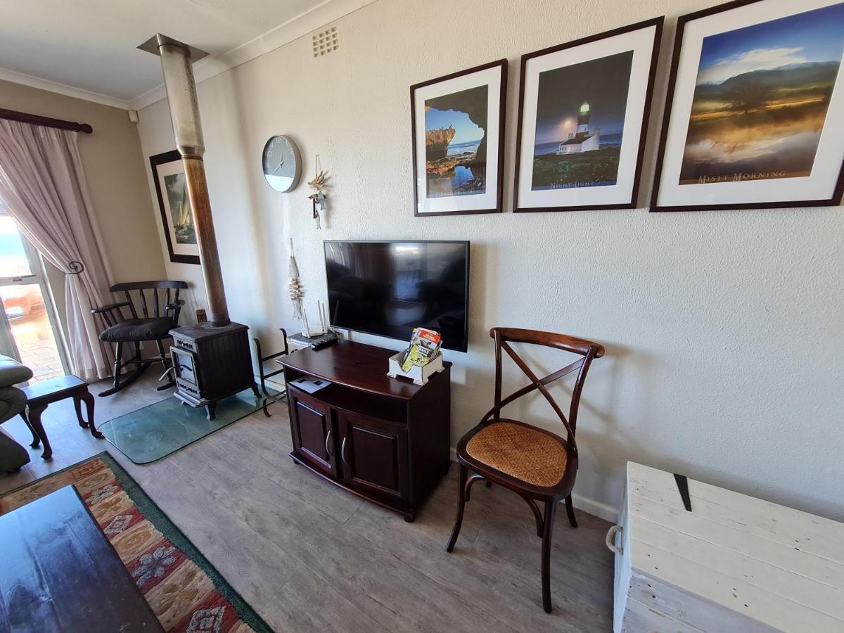 House 10-on-sea Hermanus