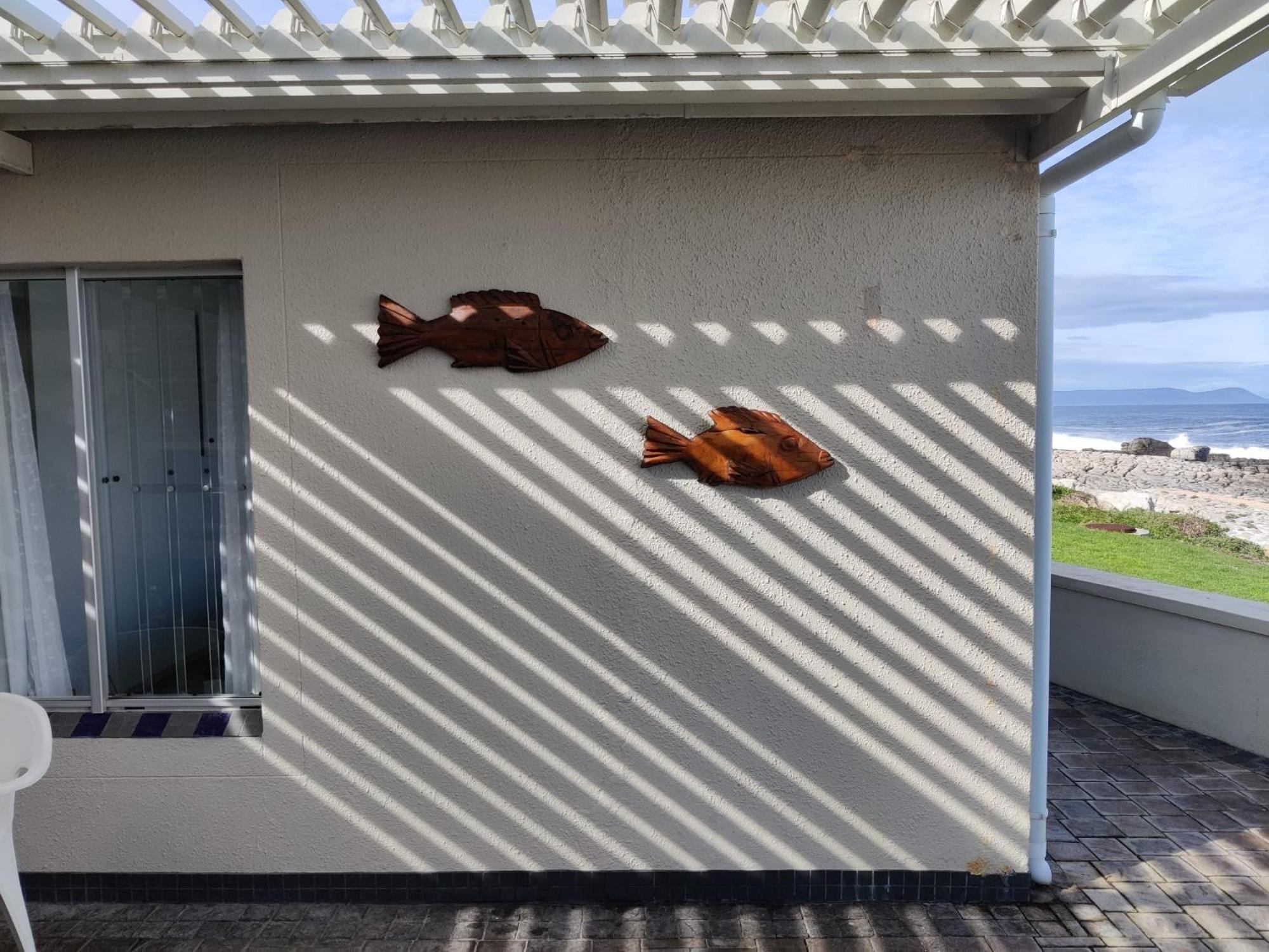 House 10-on-sea * Hermanus